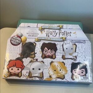 Harry Potter Wizarding World Advent Calendar - White & Gold